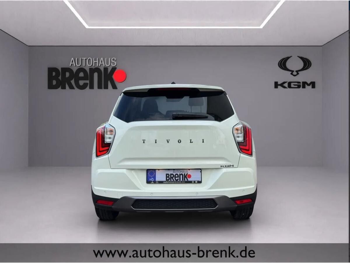 SsangYong Tivoli Nomad 1.5 2WD *LED/SHZ/RFK/APP/PDC*