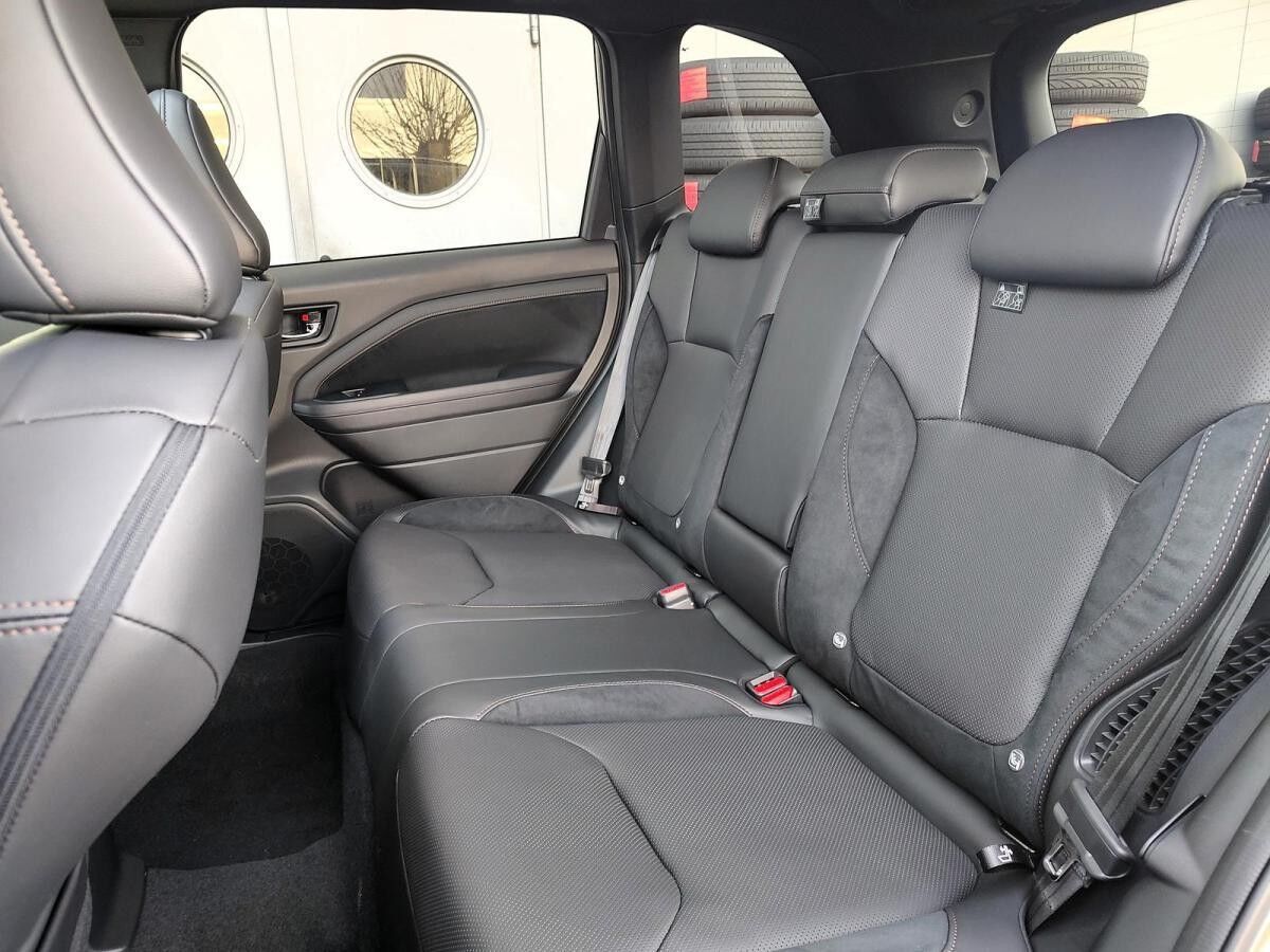 Subaru Forester 2.0ie e-BOXER Platinum