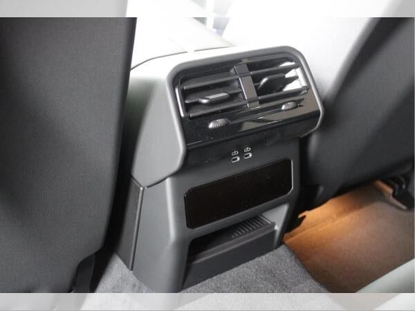 BMW i5 M60 xDrive M PRO+20 LM+PANODACH+HEAD-UP+ACC+E-SITZ+TRAVEL