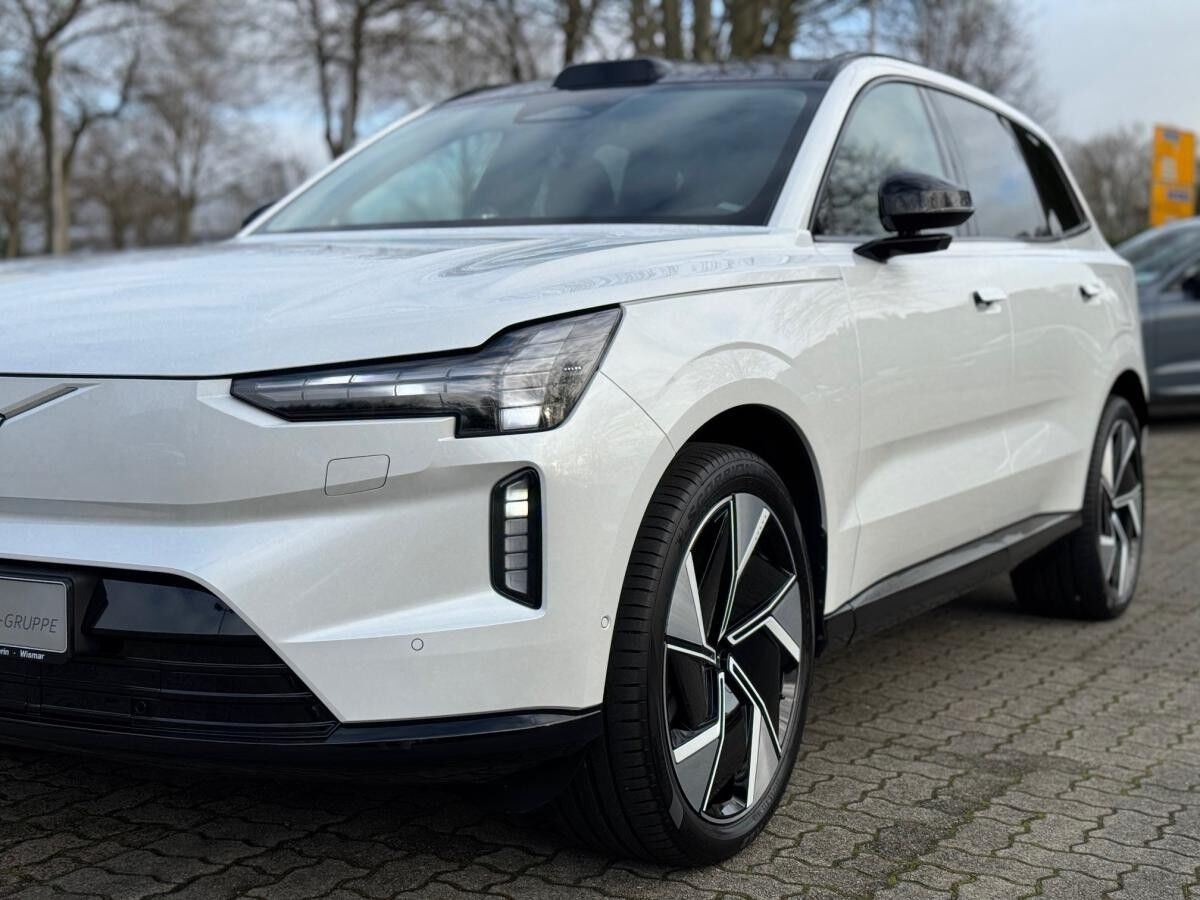 Volvo EX90 Twin Motor AWD ULTRA - 7 Sitzer - sofort lieferbar -