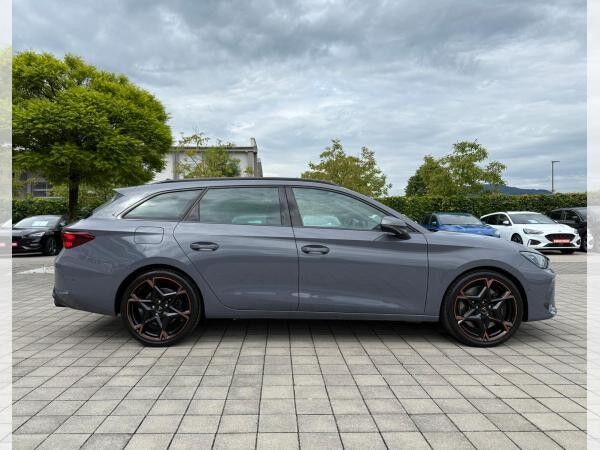 Cupra Leon Sportstourer VZ 2.0 TSI 245 kW DSG (UVP 64.362€/SOFORT) PANO/NAV/AHK/SIDE/MATRIX/SENNH./UVM.