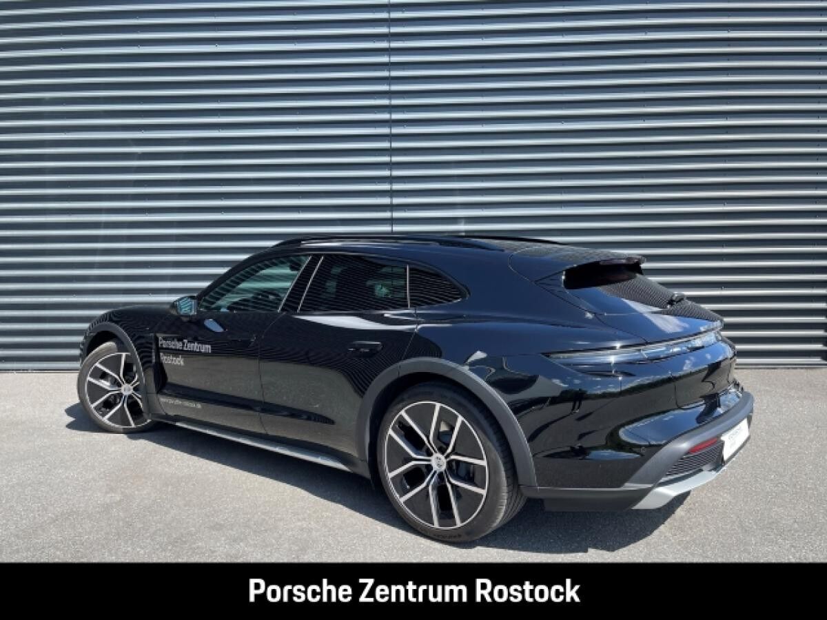 Porsche Taycan 4 Cross Turismo