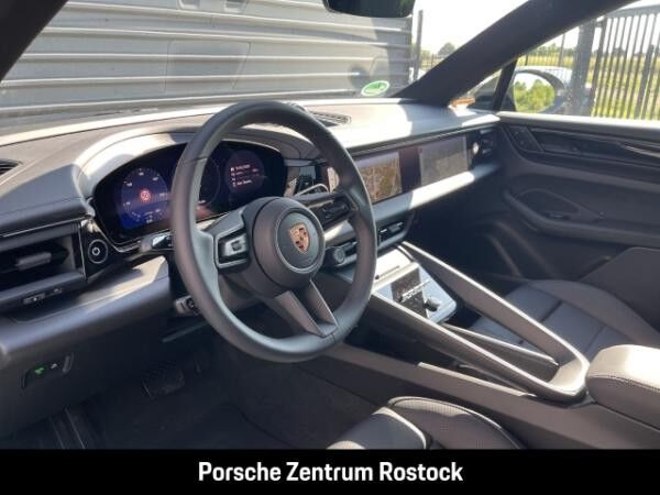 Porsche Macan 4