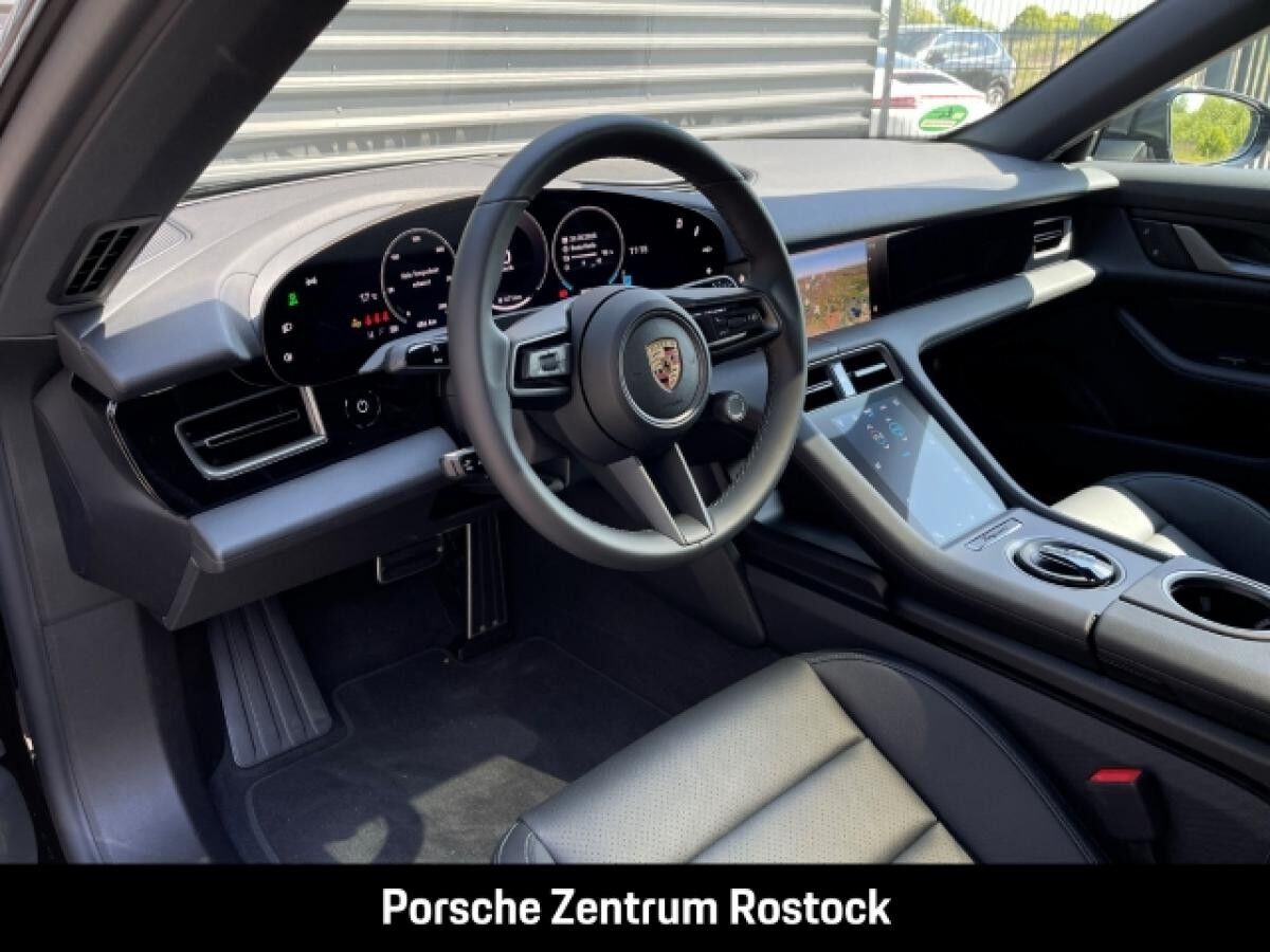 Porsche Taycan 4 Cross Turismo