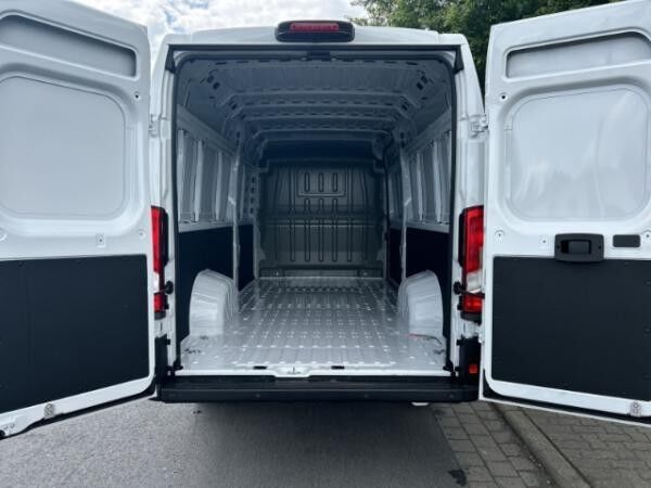 Peugeot Boxer Kastenwagen L4H2