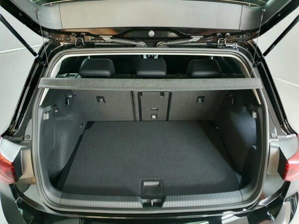 Volkswagen Golf "Life" 1.5 l TSI OPF 6-Gang
