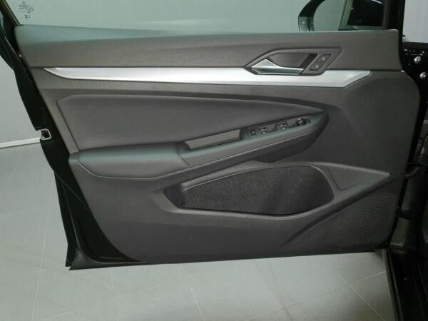 Volkswagen Golf "Life" 1.5 l TSI OPF 6-Gang