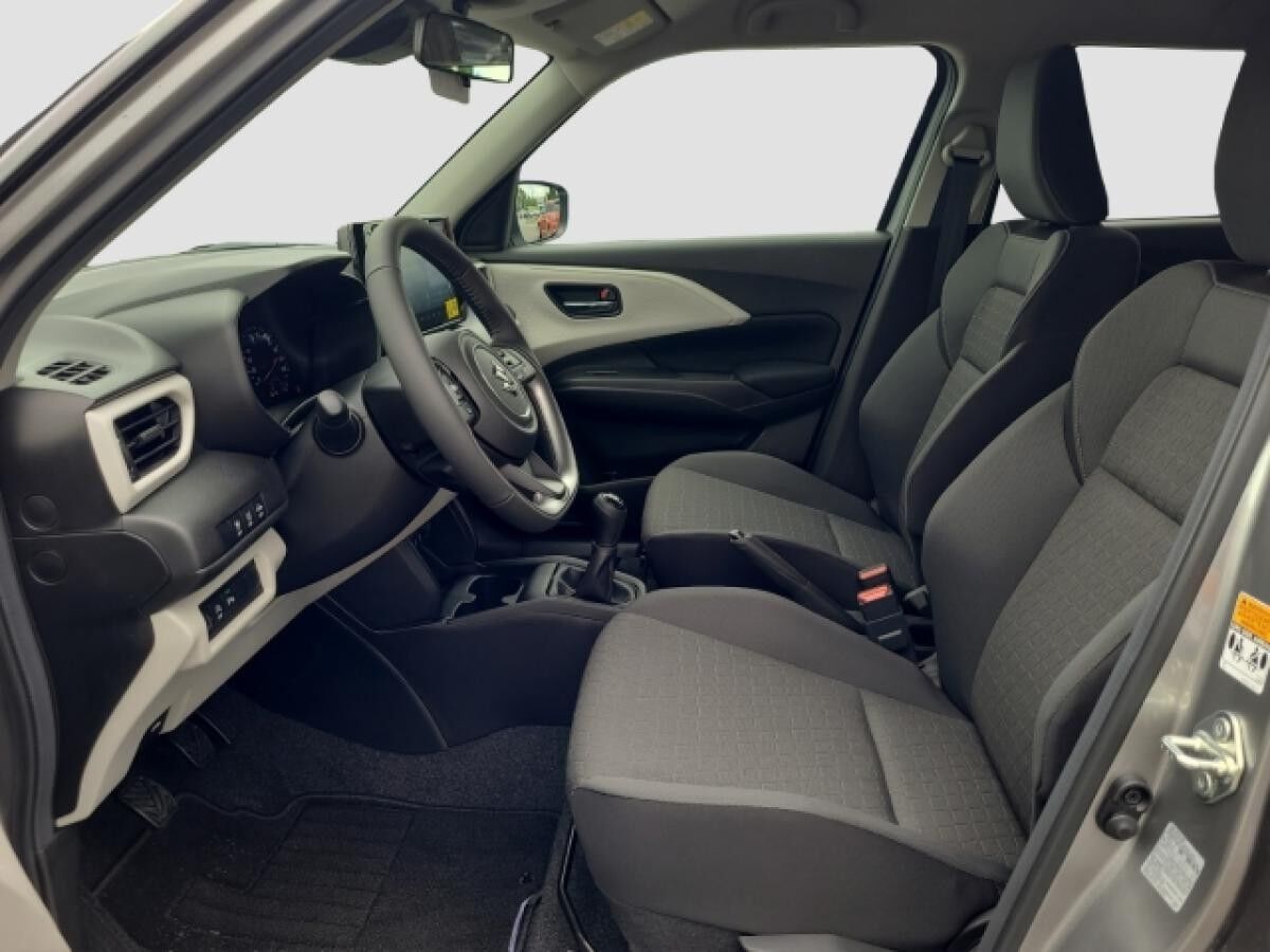 Suzuki Swift 1.2 HYBRID Comfort Navi LED DAB SHZ Keyless Entry Keyless Ausparkassistent Totwinkelassistent