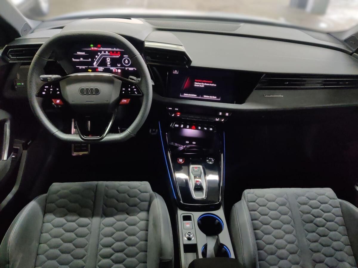 Audi RS3 RS 3 Sportback RS Sportauspuff Navi Matrix AssistenzpaketPlus