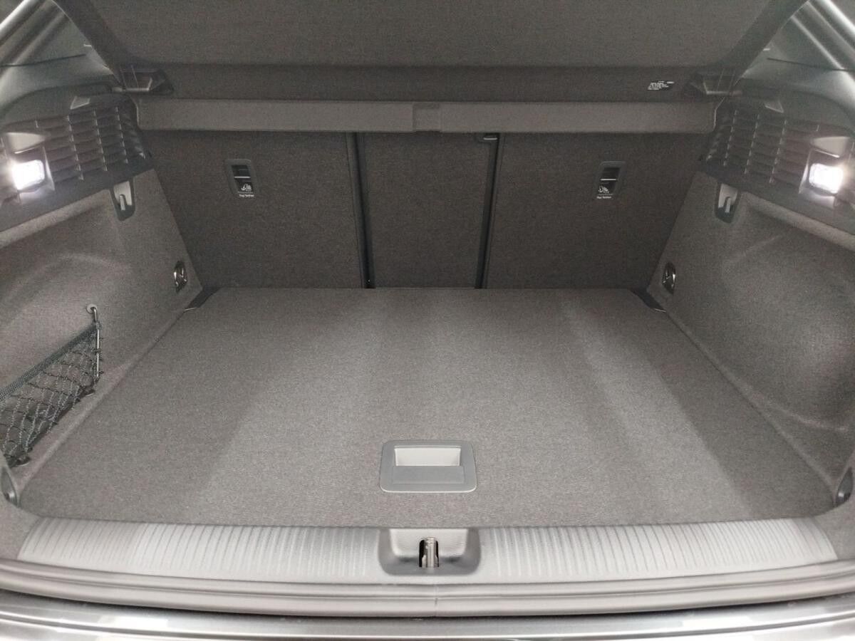 Audi Q2 40 TFSI quattro S tronic S line MatrixLED AHK ACC Panorama