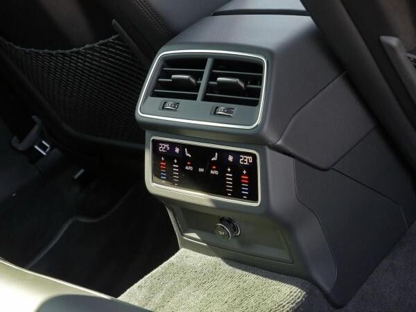 Audi A6 Avant 55 TFSI e qu. S-Line 20Zoll*Matrix*AHK*