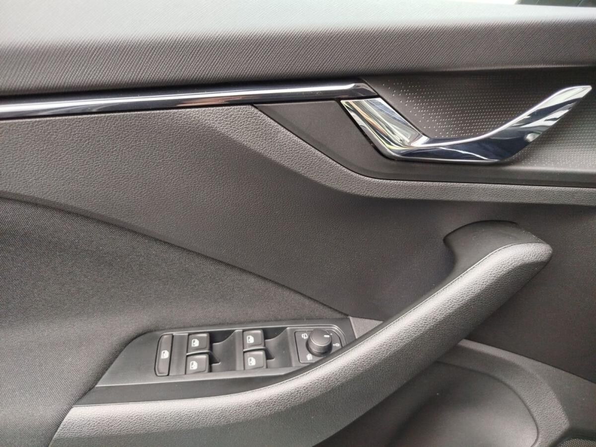 Skoda Kamiq Tour 1,0 TSI 5-Gang-Schaltgetriebe