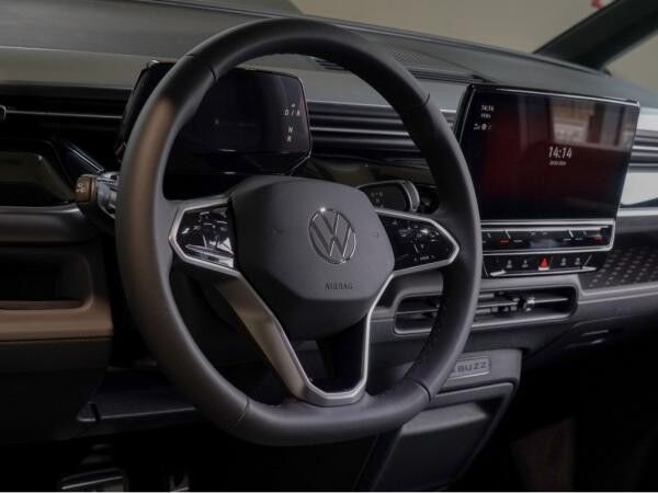 Volkswagen ID.Buzz Pro **sofort verfügbar**