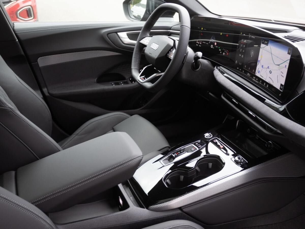 Audi A5 Lim. e-hybrid qu. 270 kW TECH-PRO Panorama B&O 20" 0,5%