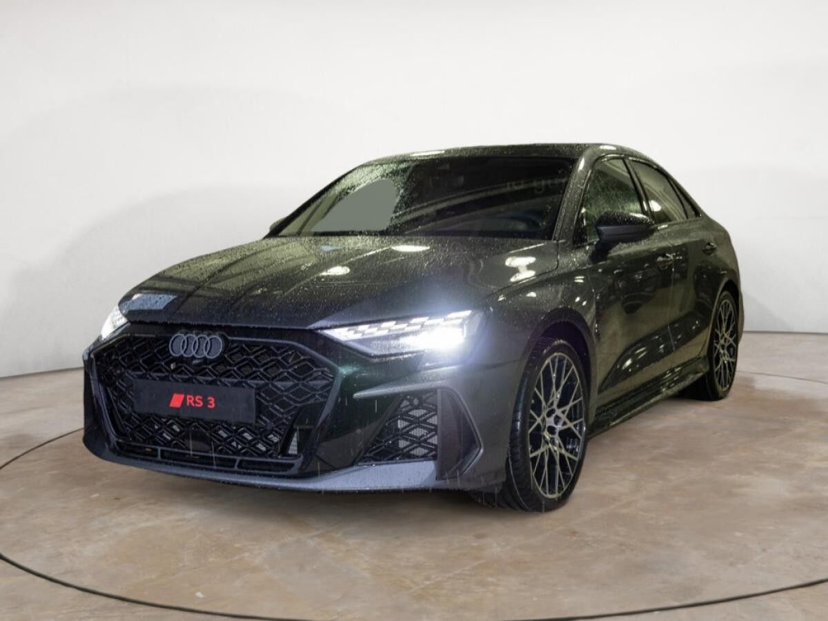 Audi RS3 Limousine