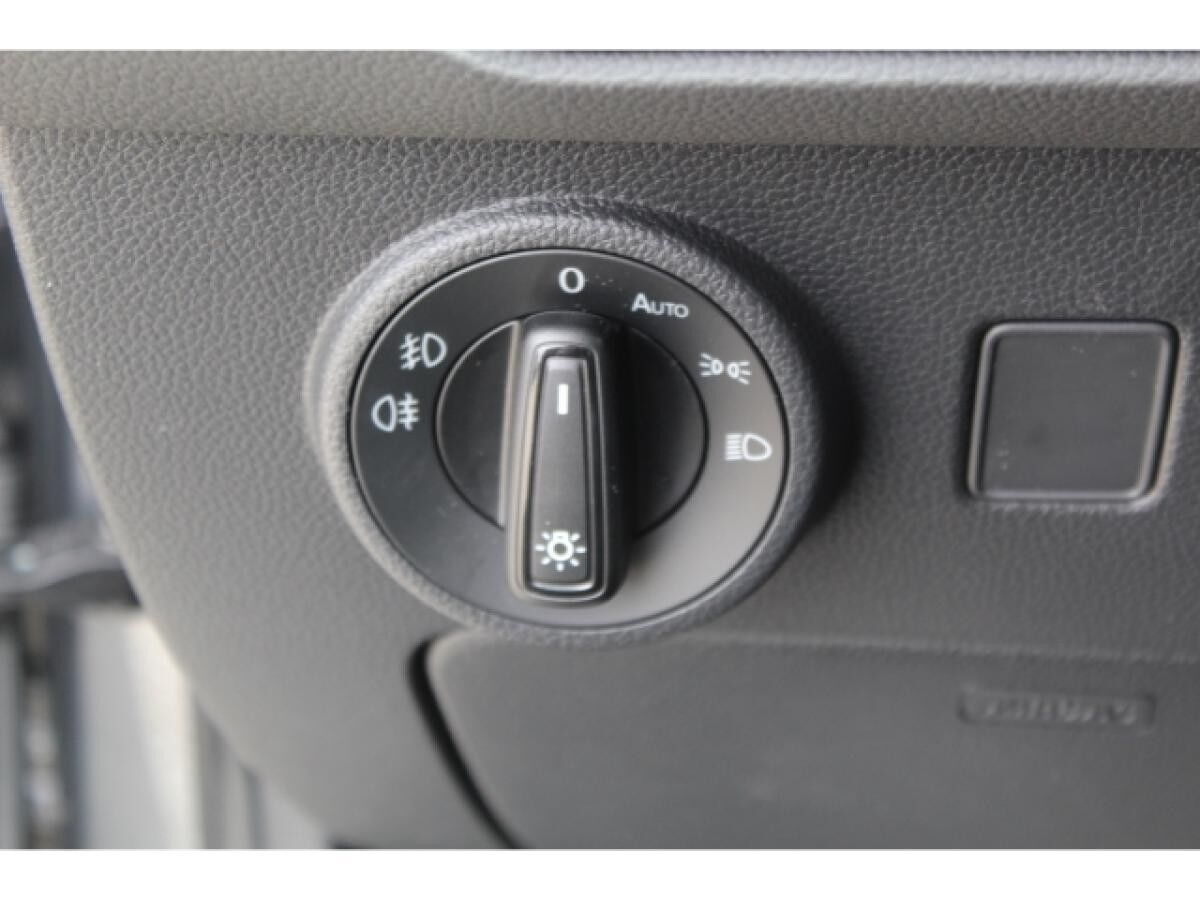 Cupra Ateca 2.0 TSI DSG 4Drive VZ NAVI AHK 360 KAMERA SHZ GRA 19