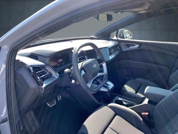 Audi Q4 e-tron 45   Angebot Vorführwagen⇒ Matrix   ⇒ 20"   ⇒ AHK   ⇒ S-Line Interieur   ⇒ RFK