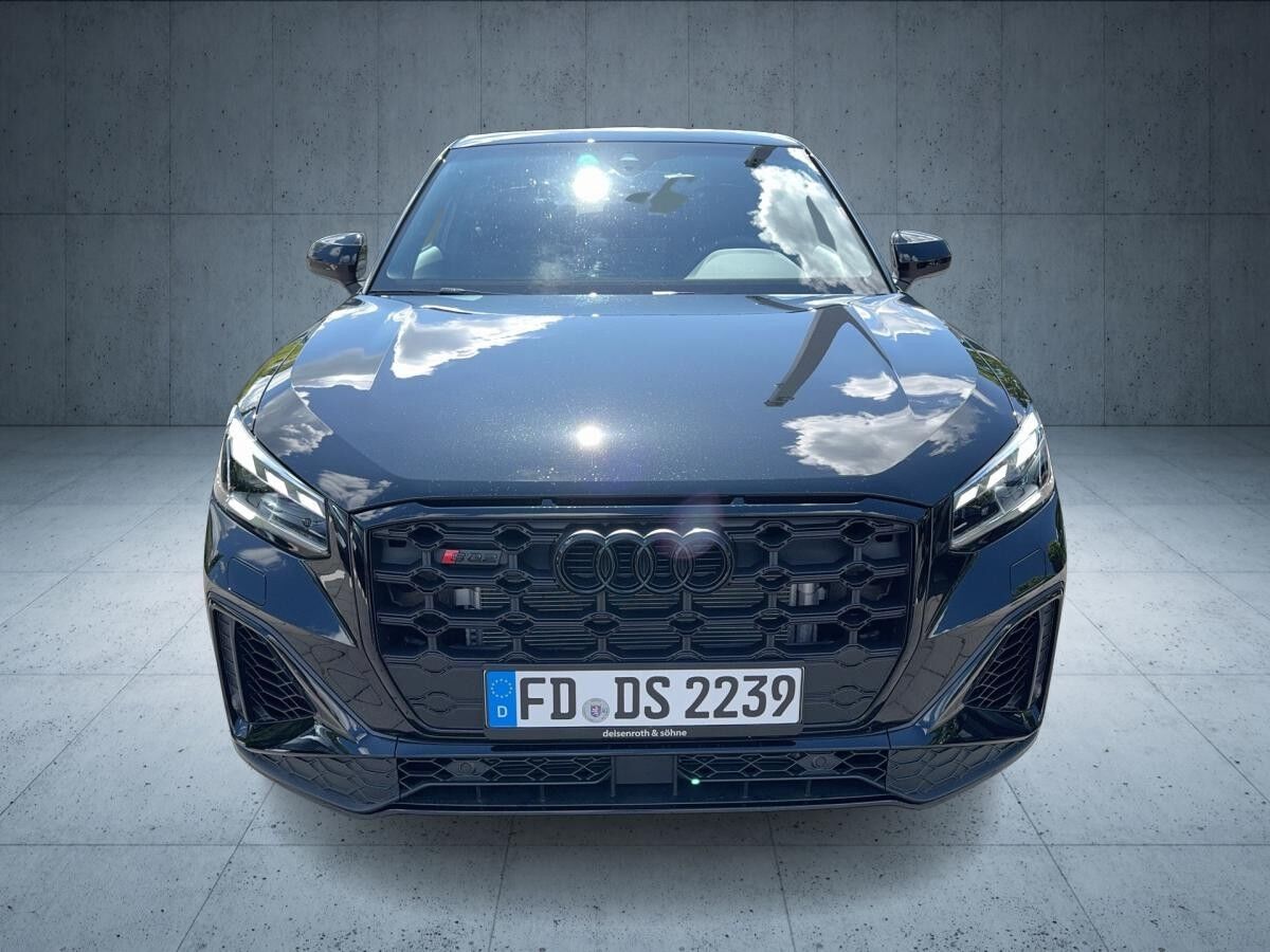 Audi SQ2 TFSI 300PS +Matrix-LED+Komfortpaket plus+Smartphone Interface+