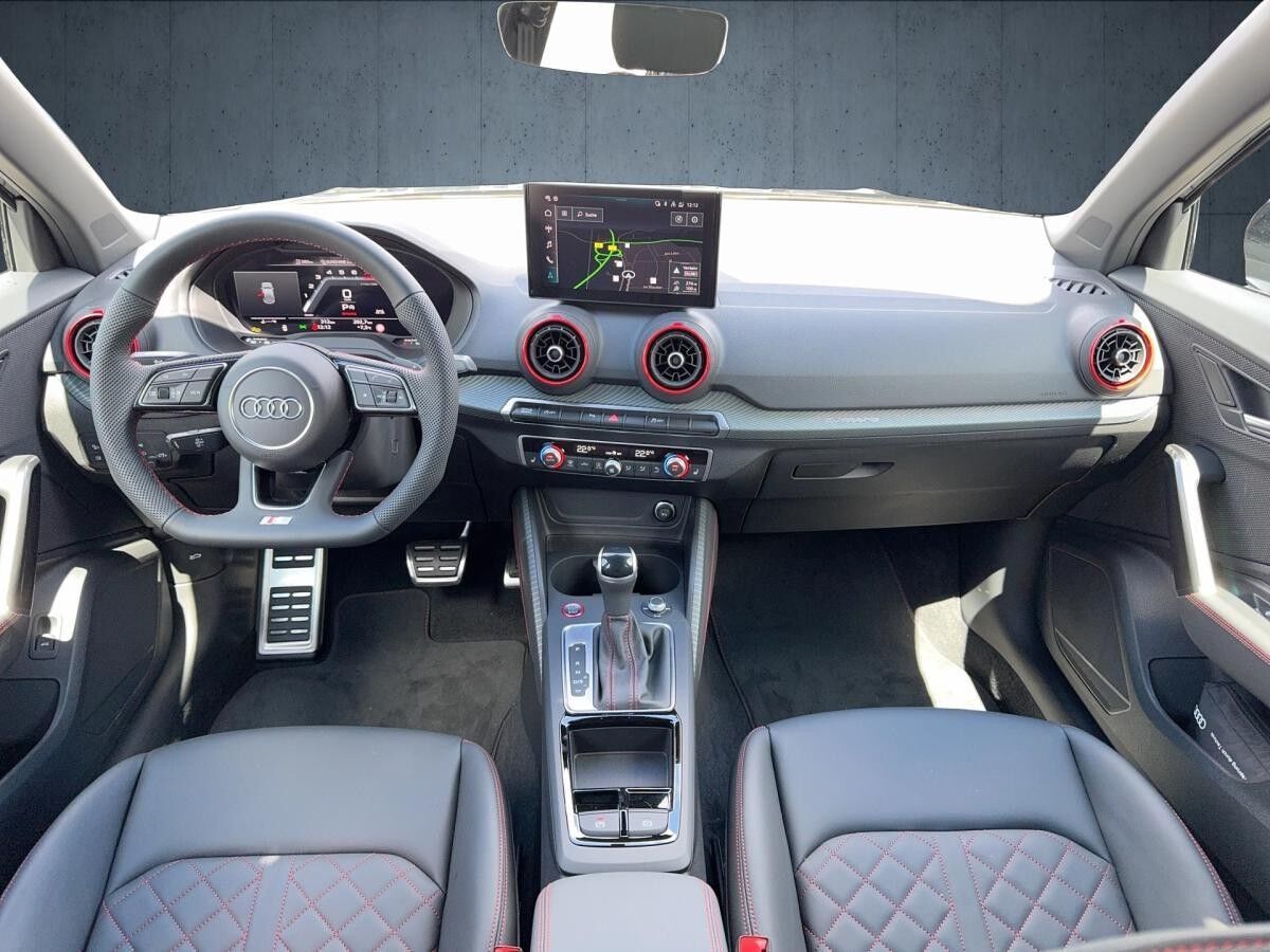 Audi SQ2 TFSI 300PS +Matrix-LED+Komfortpaket plus+Smartphone Interface+