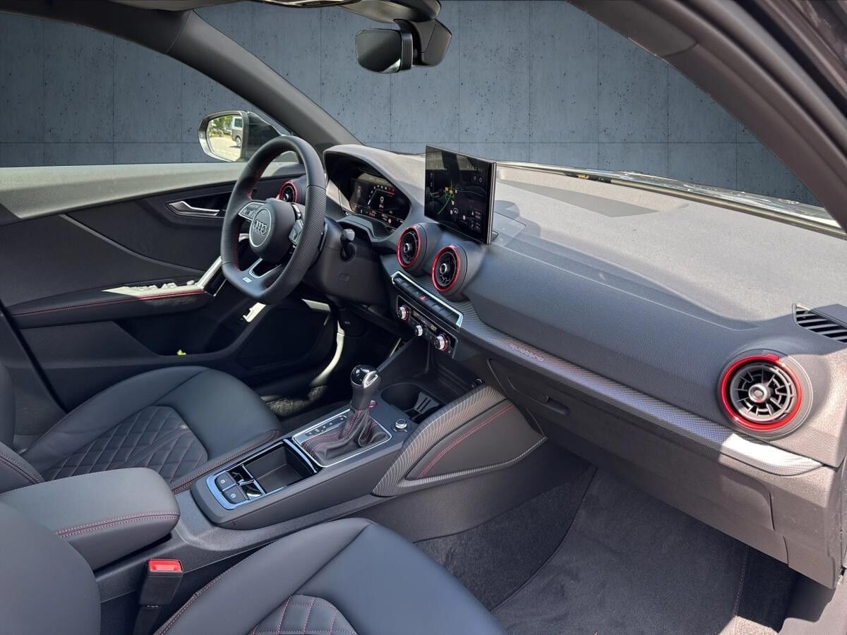 Audi SQ2 TFSI 300PS +Matrix-LED+Komfortpaket plus+Smartphone Interface+