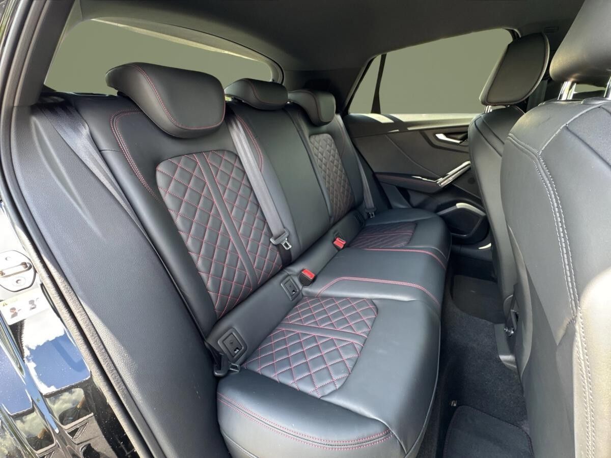 Audi SQ2 TFSI 300PS +Matrix-LED+Komfortpaket plus+Smartphone Interface+