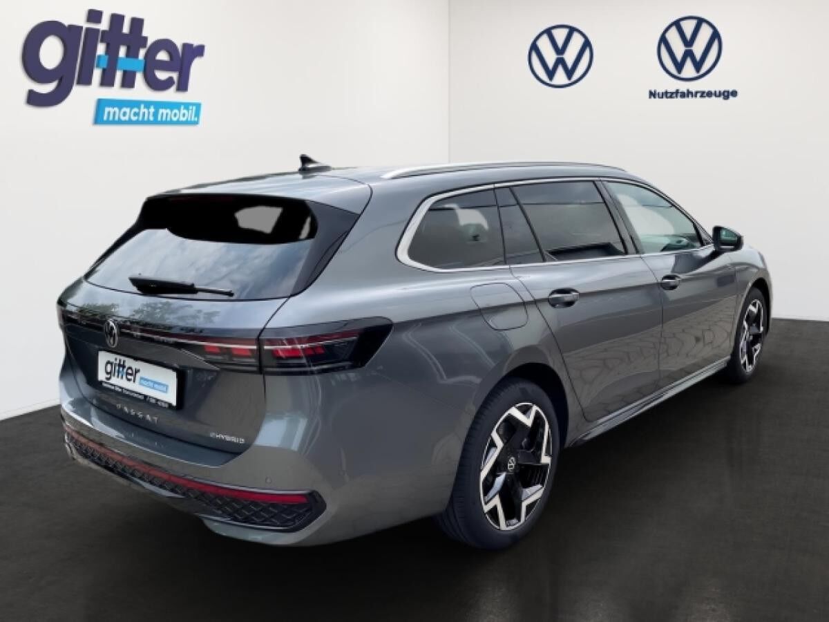 Volkswagen Passat Variant 1.5 TSI eHybrid 200 kW R-LINE 🏁 AHK ACC HUD