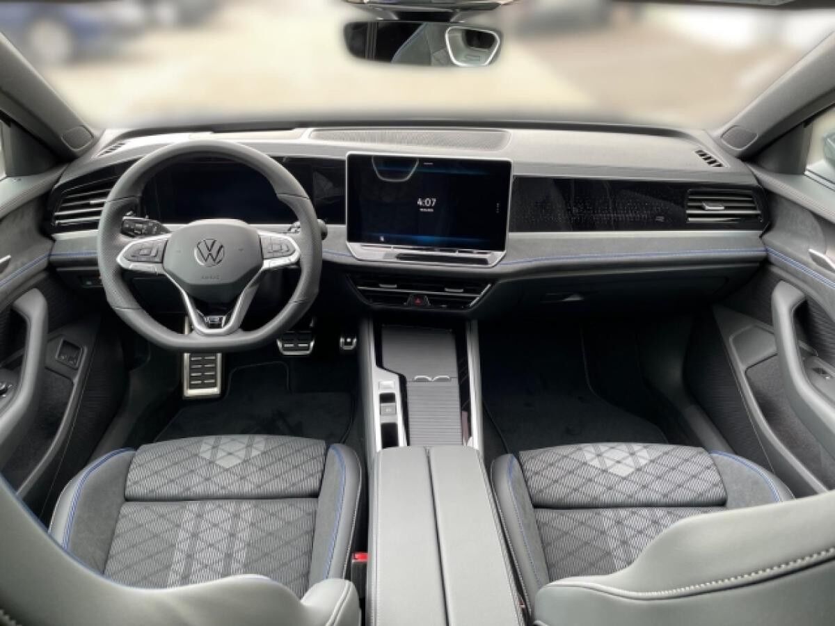 Volkswagen Passat Variant 1.5 TSI eHybrid 200 kW R-LINE 🏁 AHK ACC HUD