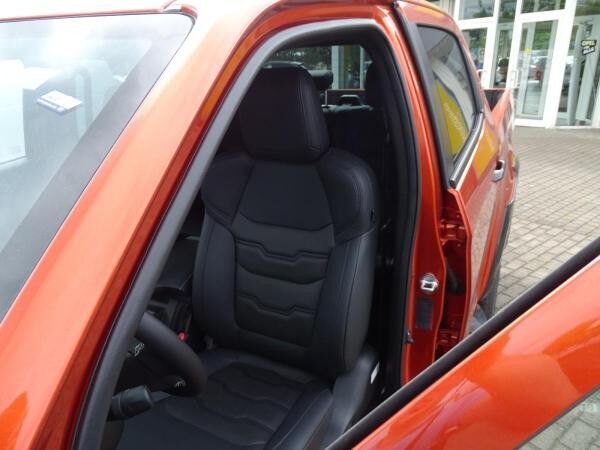 Isuzu D-MAX 4x4 Double Cab V-Cross | SOFORT VERFÜGBAR | Privat & Gewerbe