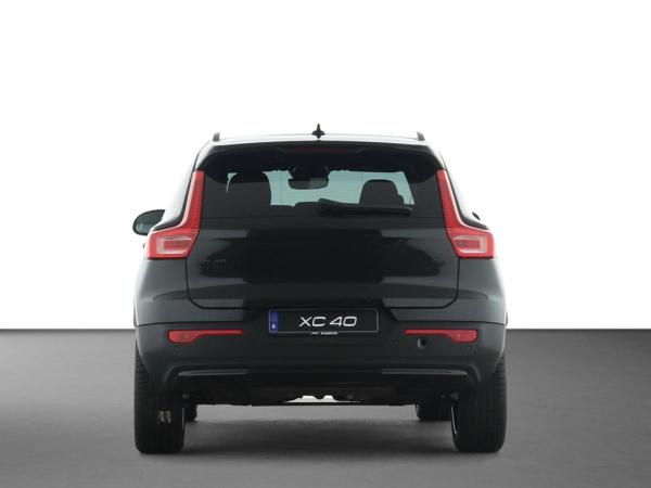 Volvo XC40 B3/ Onyx Black/ Black Edition/ sofort