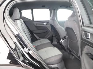 Volvo XC40 B3/ Onyx Black/ Black Edition/ sofort Volvo XC40 B3/ Onyx Black/ Black Edition/ sofort