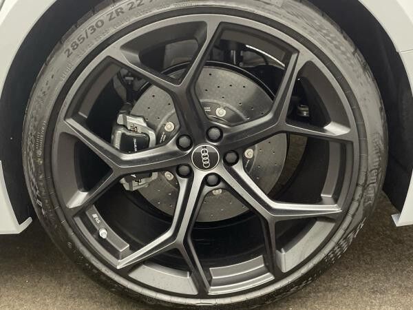 Audi RS6 Avant performance 463(630) kW(PS) tiptronic