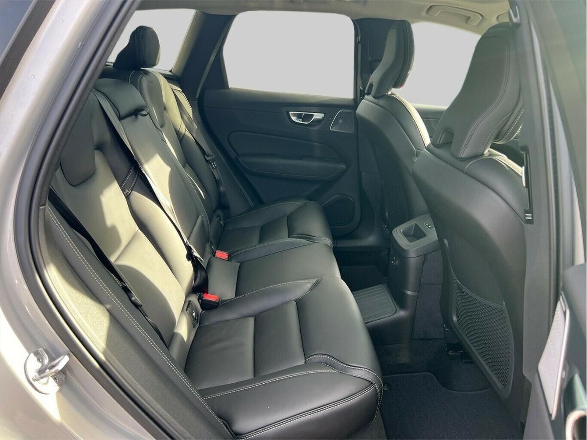 Volvo XC60 T8 ULTRA DARK DEAL