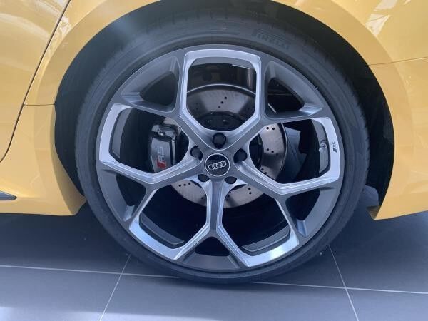 Audi RS4 Avant edition 25 years Nr. 240 von 250 Imolagelb