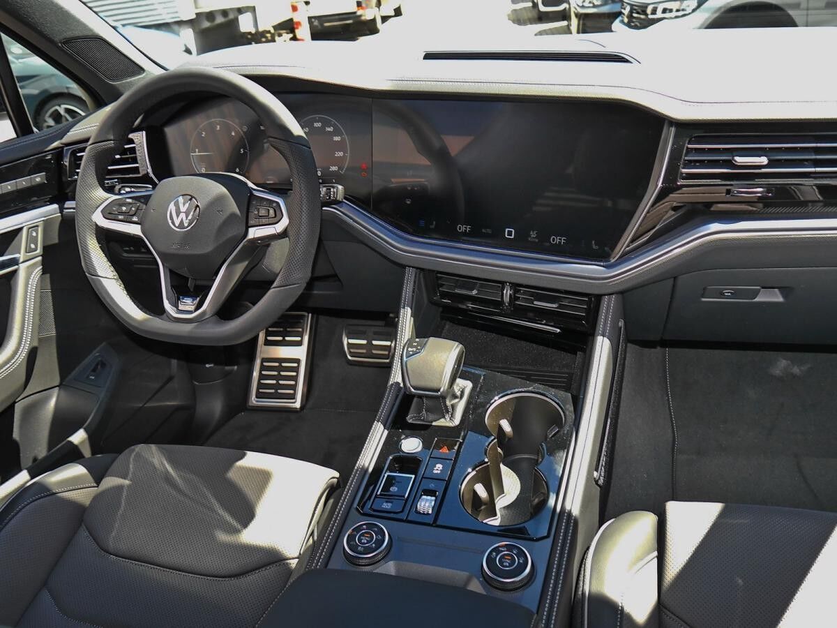 Volkswagen Touareg R-Line 3,0 l V6 TDI *Sofort Verfügbar*