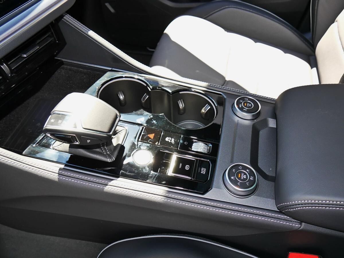 Volkswagen Touareg R-Line 3,0 l V6 TDI *Sofort Verfügbar*