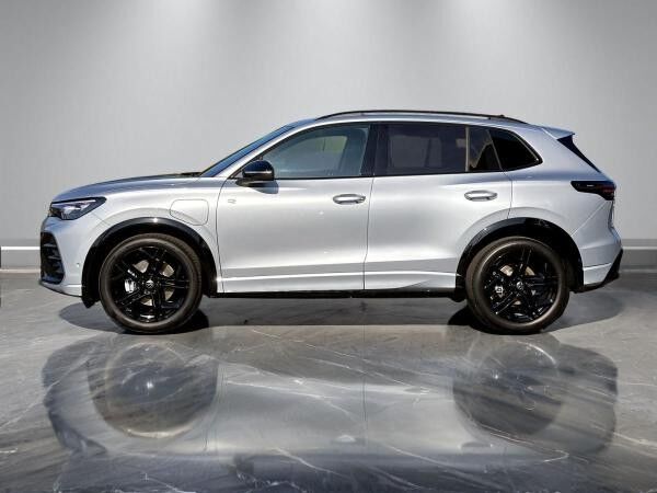 Volkswagen Tiguan R-Line 1,5 l eHybrid DSG (272 PS) AHK+PANO+LEDER *SOFORT VERFÜGBAR*