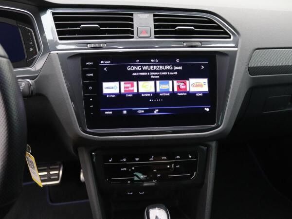 Volkswagen Tiguan R 2.0 TSI 4M DSG Akrapovic, Matrix, AHK,