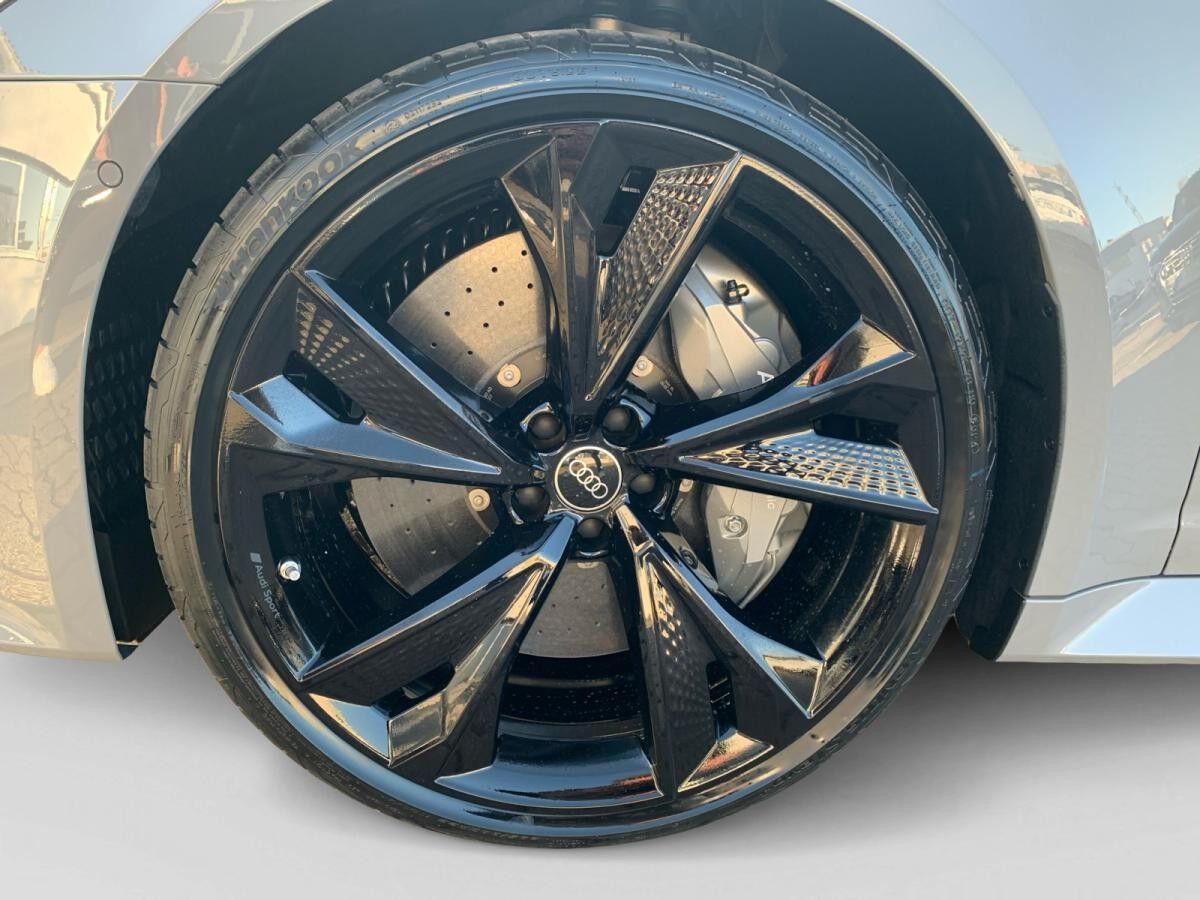 Audi RS6 RS 6 Avant tiptronic Audi RS6 RS 6 Avant tiptronic