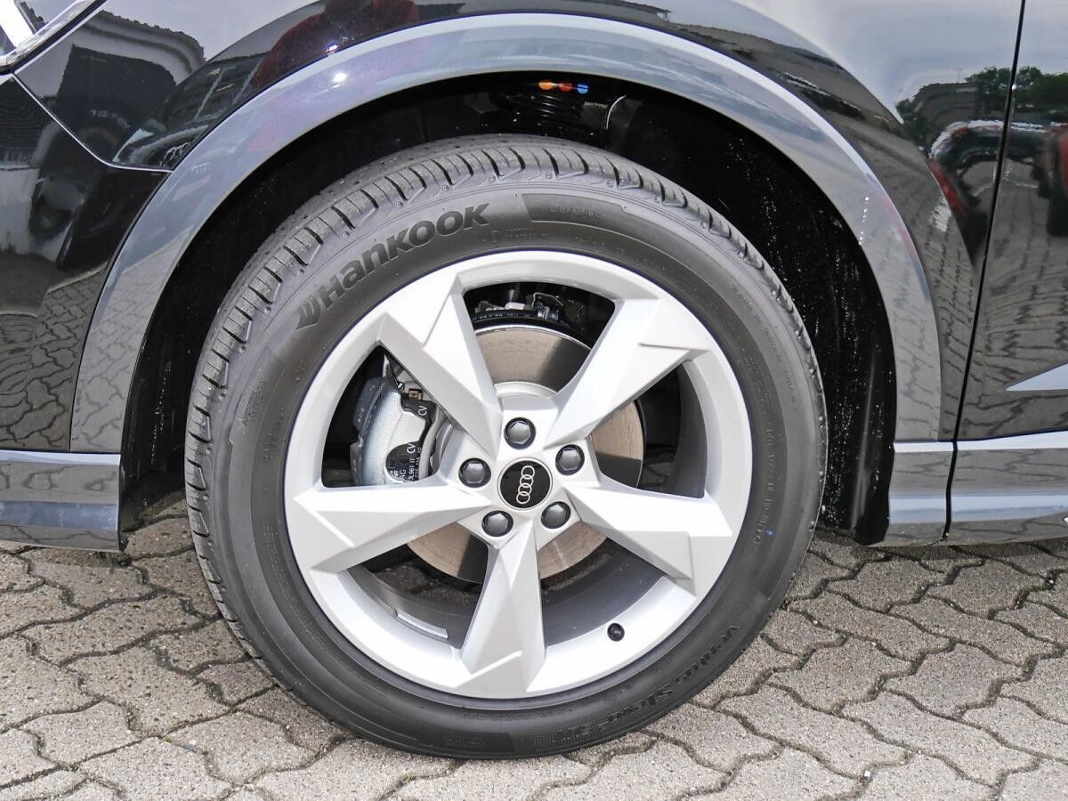 Audi Q3 Sportback 35TDI S-trc S line Matrix Navi