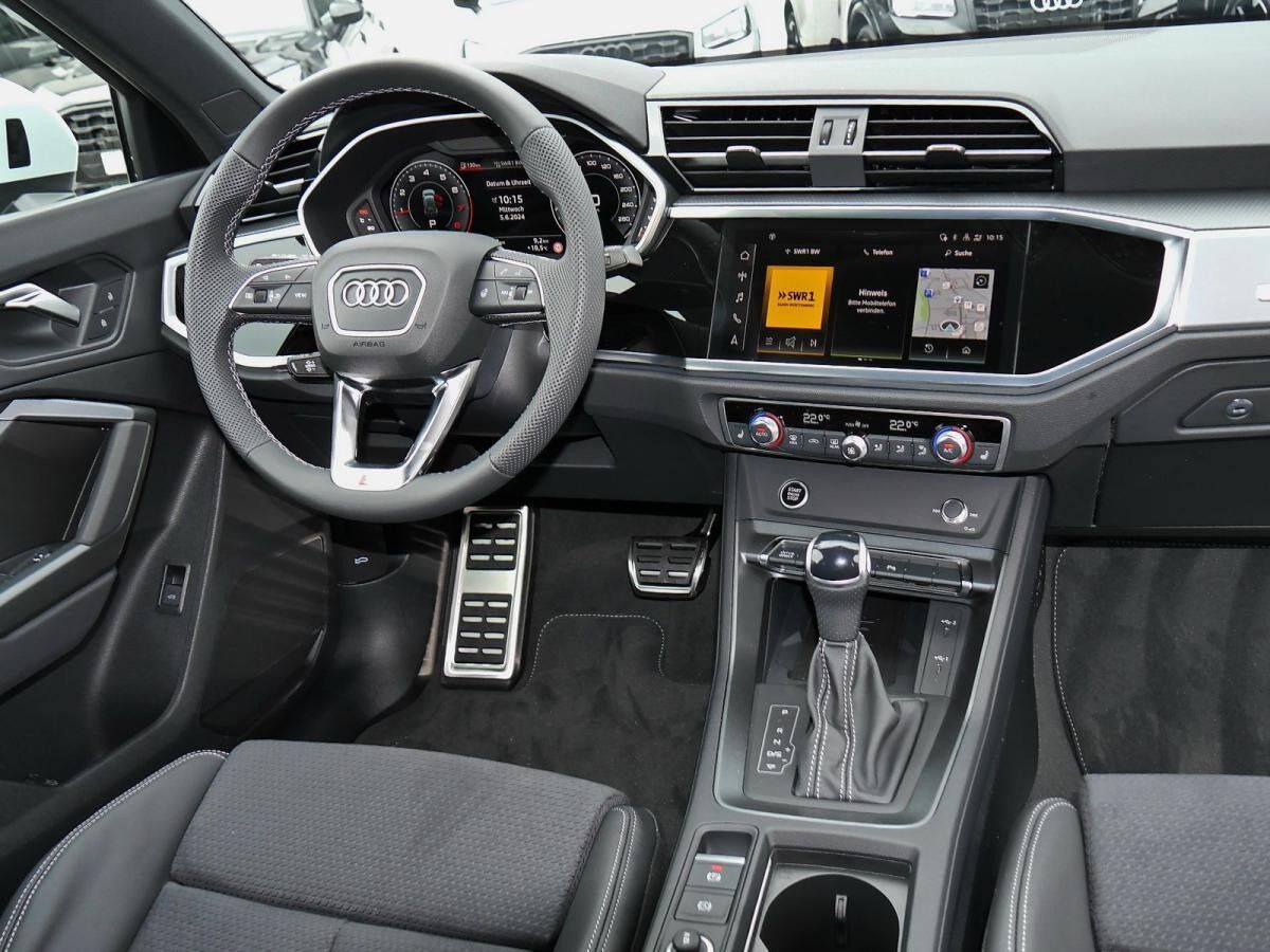 Audi Q3 Sportback 35TDI S-trc S line Matrix Navi
