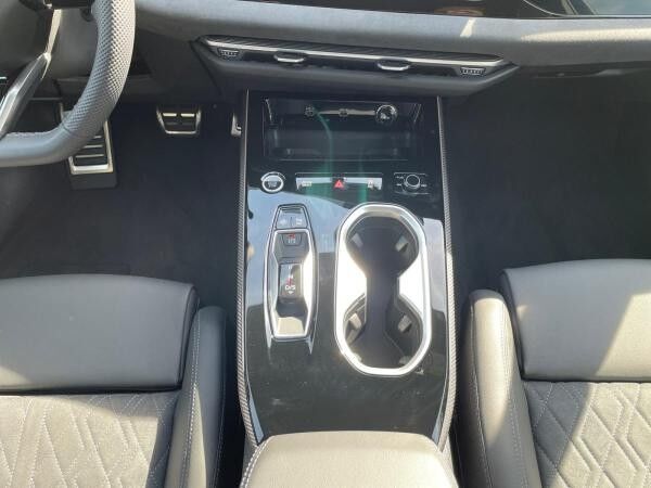 Audi A6 Avant TDI quattro S tronic