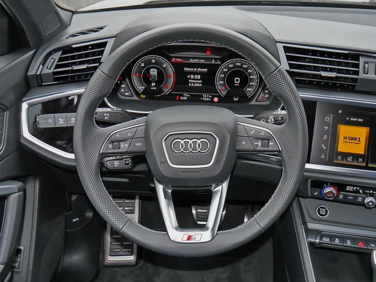 Audi Q3 Sportback 35TDI S-trc S line Matrix Navi