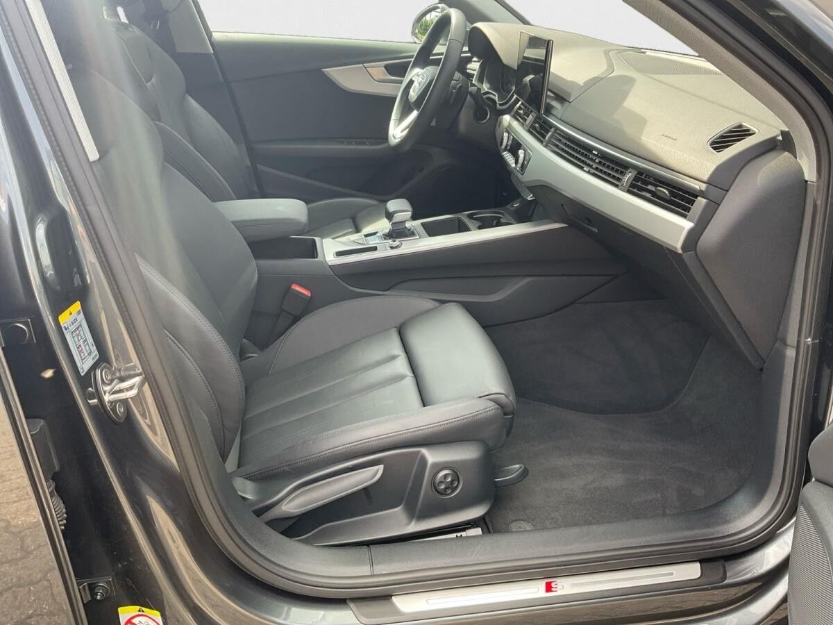 Audi A4 Avant 35 TFSI S line Carplay AHK LED ACC