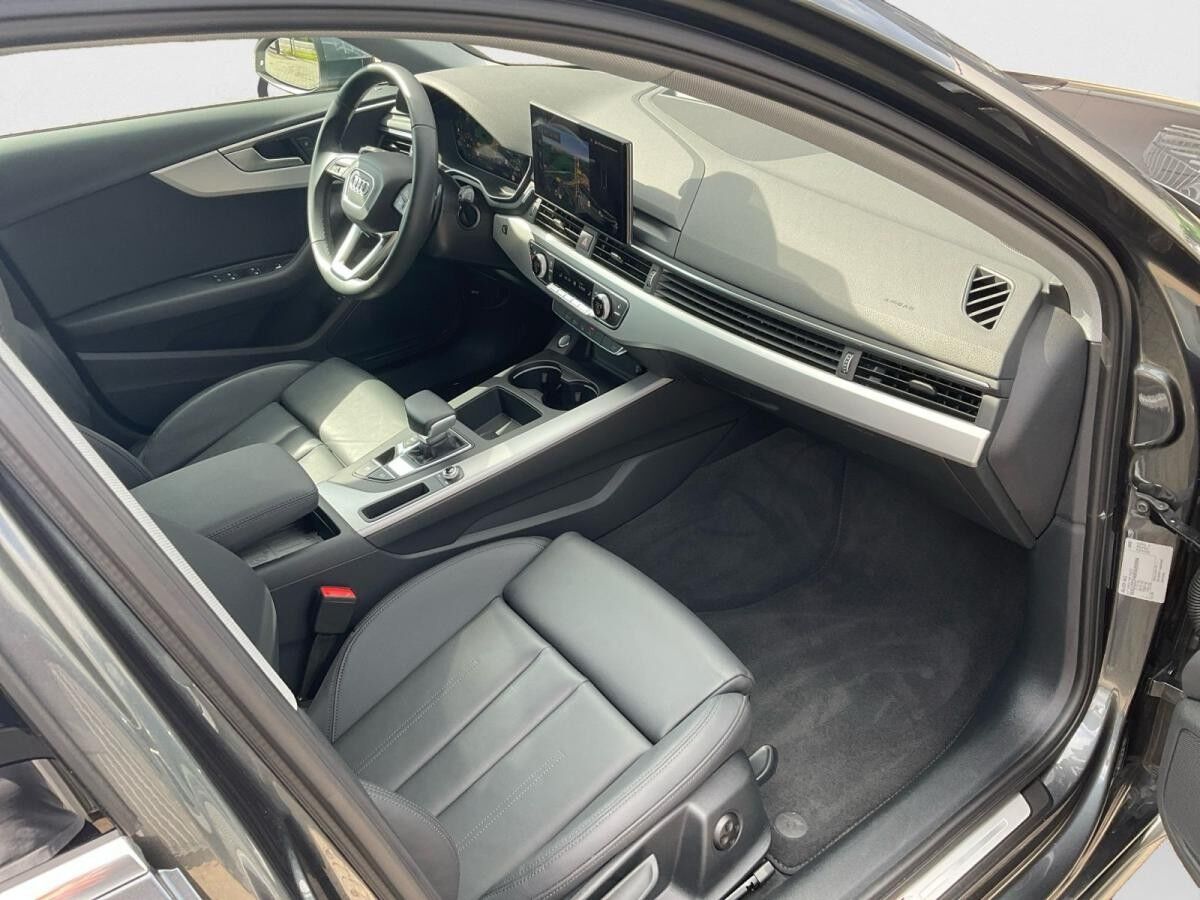 Audi A4 Avant 35 TFSI S line Carplay AHK LED ACC