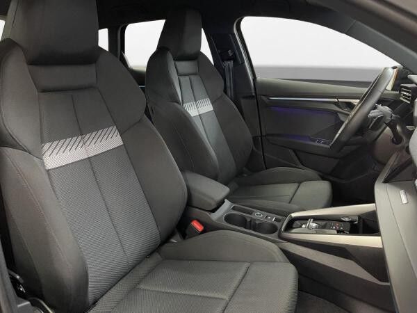 Audi A3 Sportback 35 TDI S line AHK Matrix LM 18" Navi RFK ACC