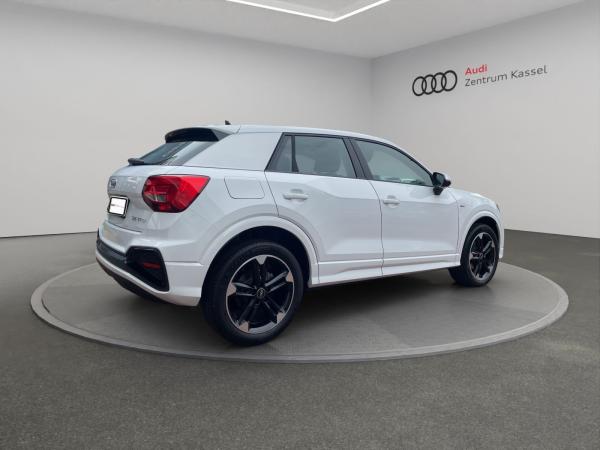 Audi Q2 35 TFSI S line LED virtual Co. Klima Carplay