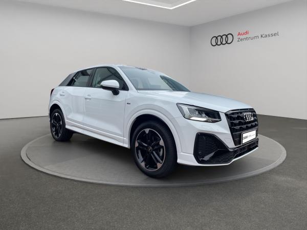 Audi Q2 35 TFSI S line LED virtual Co. Klima Carplay