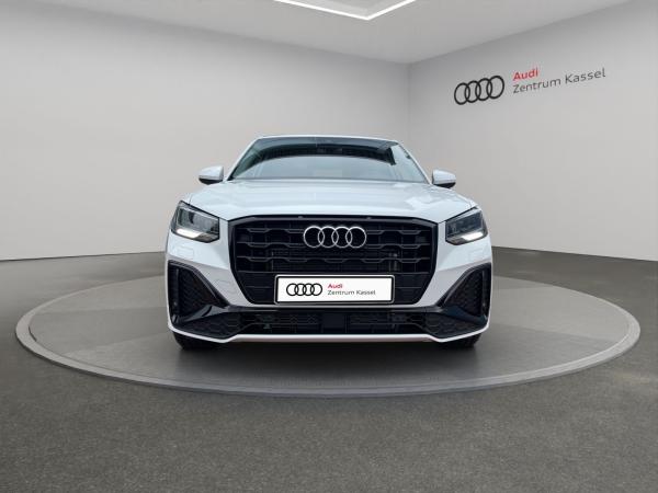 Audi Q2 35 TFSI S line LED virtual Co. Klima Carplay