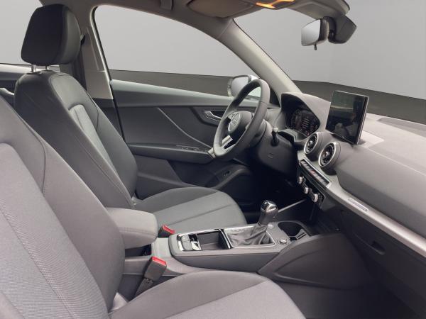 Audi Q2 35 TFSI S line LED virtual Co. Klima Carplay