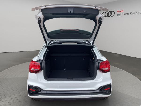 Audi Q2 35 TFSI S line LED virtual Co. Klima Carplay